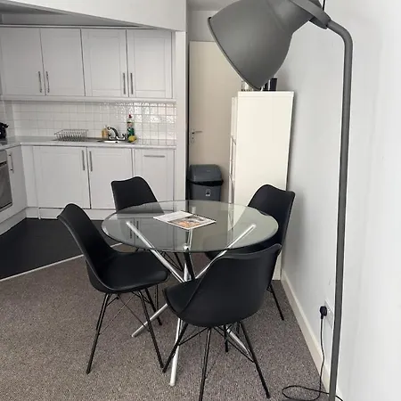 2 Bedroom 8 Appartamento